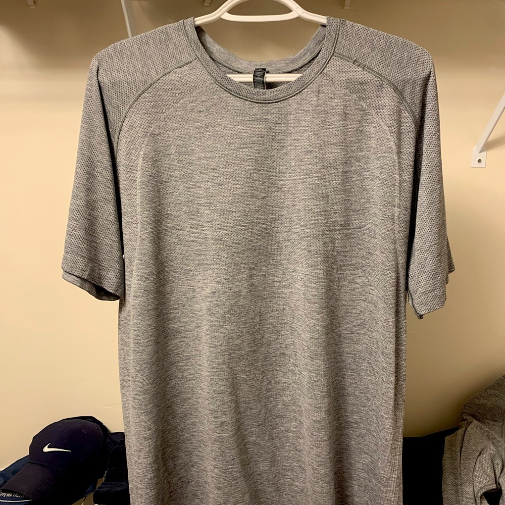 Lululemon Metal Vent Tech Short Sleeve Shirt 2.0